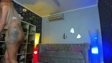 Snapshot of xpuka chatting on 09.20.25 xpuka online show from 09.20.25