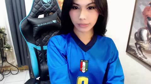 Snapshot of xseductive_airax chatting on 12.03.24 aira online show from 12.03.24