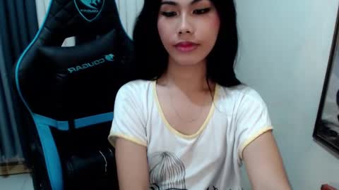 Snapshot of xseductive_airax chatting on 01.25.25 aira online show from 01.25.25