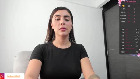 Snapshot of xspecialroomx chatting on 12.30.24 Hellen Sofia instagram hellen5546 online show from 12.30.24