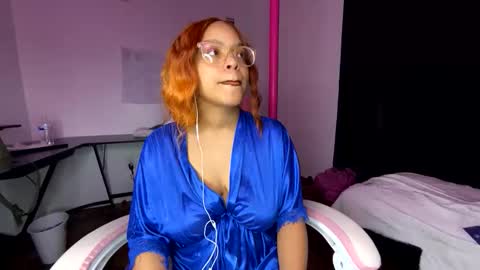 xStarGazingx online show from 05.28.26