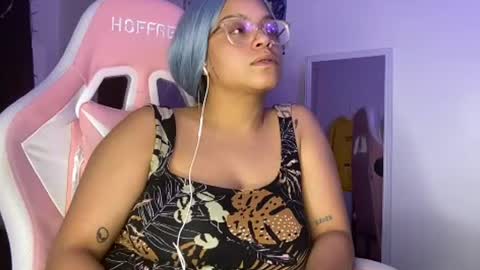 xStarGazingx online show from 07.08.26