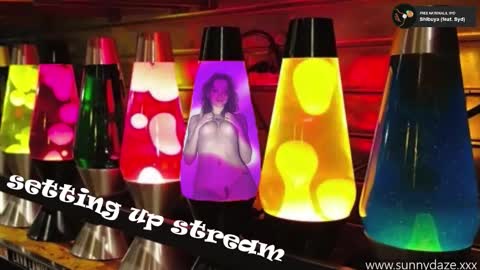 Snapshot of xsunsub chatting on 11.04.25 Sunny Daze online show from 11.04.25