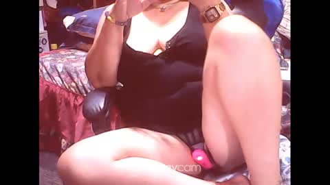 Snapshot of xsw33t_joy69x chatting on 01.31.25 joy online show from 01.31.25