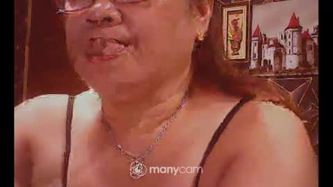 Snapshot of xsw33t_joy69x chatting on 02.15.25 joy online show from 02.15.25