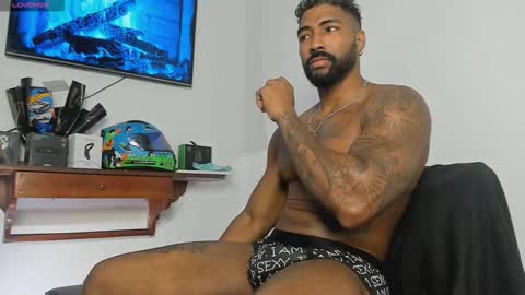 Stipp3r online show from 11.23.25