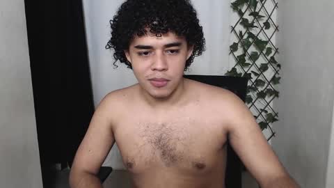 Snapshot of xtranherr chatting on 02.13.25 xtranherr online show from 02.13.25