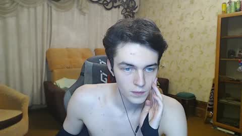 traqqq online show from 12.24.24