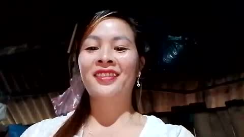 xuxulove00 online show from 12.18.25