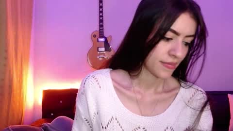 Snapshot of xx_johnson_xx chatting on 09.14.25 VALE online show from 09.14.25