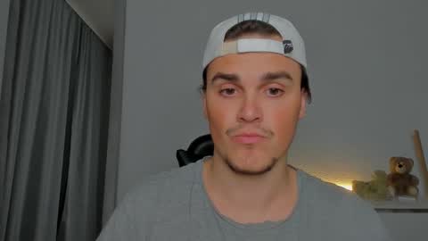 raul online show from 10.14.25