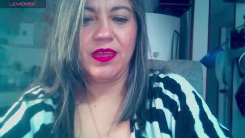 Snapshot of xxantonellaxxx chatting on 10.03.25 antonella online show from 10.03.25