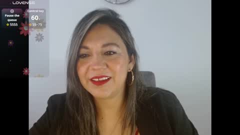 Snapshot of xxantonellaxxx chatting on 10.22.25 antonella online show from 10.22.25