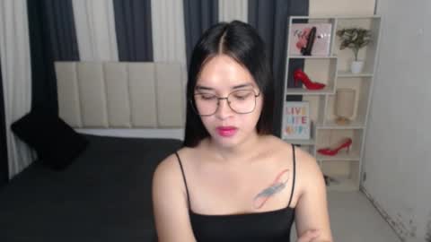 CHLOES ROOM online show from 10.14.25