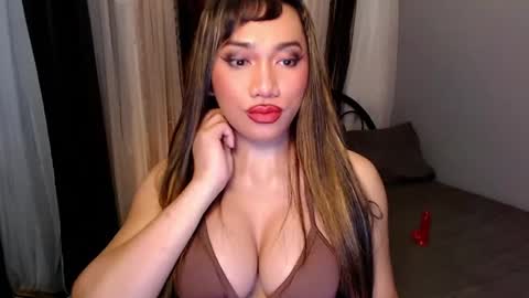 Snapshot of xxcinddyxx chatting on 02.21.25 cinddy online show from 02.21.25