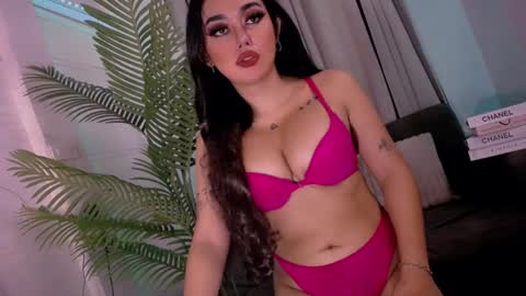 Snapshot of xxcumcatcherxx chatting on 01.23.25 Jane online show from 01.23.25