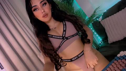 Snapshot of xxcumcatcherxx chatting on 02.07.25 Jane online show from 02.07.25