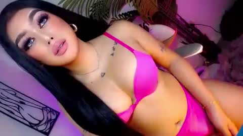 Snapshot of xxcumcatcherxx chatting on 11.01.25 Jane online show from 11.01.25