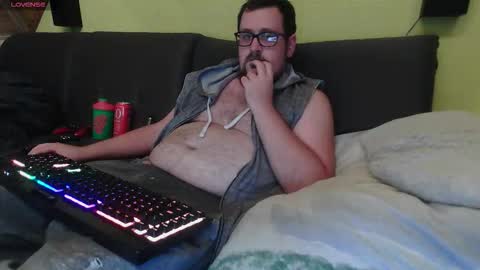 Snapshot of xxevoker chatting on 09.24.25 xxevoker online show from 09.24.25