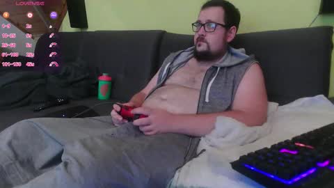 Snapshot of xxevoker chatting on 09.28.25 xxevoker online show from 09.28.25