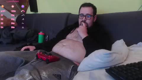 Snapshot of xxevoker chatting on 10.02.25 xxevoker online show from 10.02.25