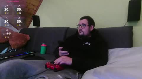 Snapshot of xxevoker chatting on 10.06.25 xxevoker online show from 10.06.25