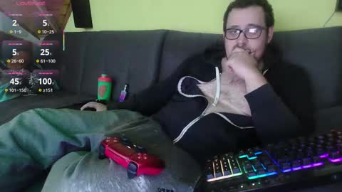 Snapshot of xxevoker chatting on 10.09.25 xxevoker online show from 10.09.25