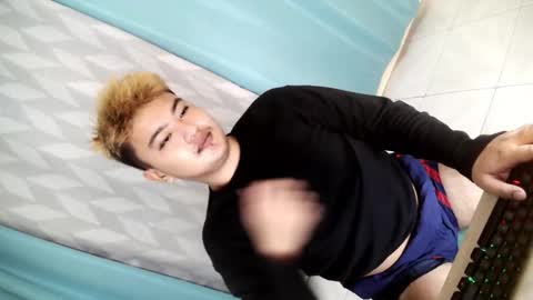 Loyd online show from 11.06.25