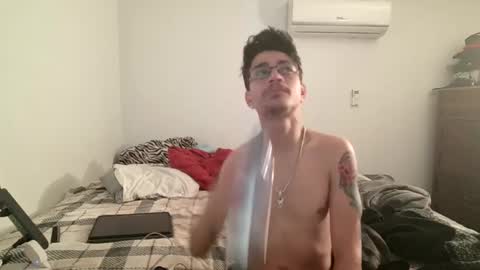 Snapshot of xxjasoneecxx chatting on 02.17.25 XxJasoneecxX online show from 02.17.25