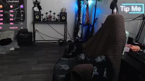 Snapshot of xxlilithmoonxx chatting on 02.10.25 Lilith online show from 02.10.25