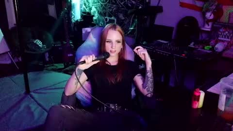 Snapshot of xxlilithmoonxx chatting on 06.22.26 Lilith online show from 06.22.26