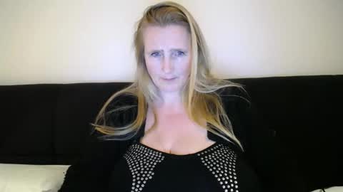 Nikkie online show from 03.04.25