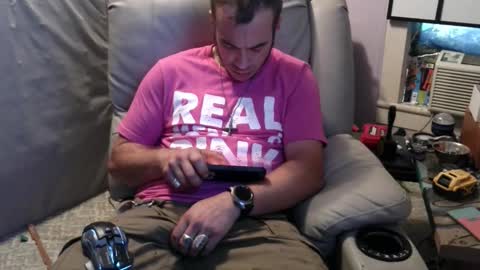 xxScubaStevexx online show from 10.08.25