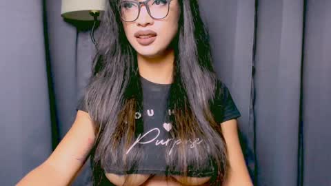 Snapshot of xxsexyandhotxx chatting on 12.06.24 Lara online show from 12.06.24