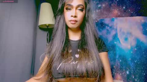 Snapshot of xxsexyandhotxx chatting on 01.28.25 Lara online show from 01.28.25