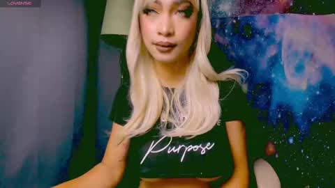 Snapshot of xxsexyandhotxx chatting on 03.05.25 Lara online show from 03.05.25