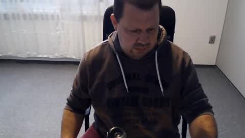 Eddi online show from 12.02.24