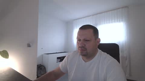 Eddi online show from 12.27.24