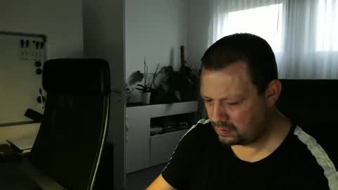 Eddi online show from 10.16.25