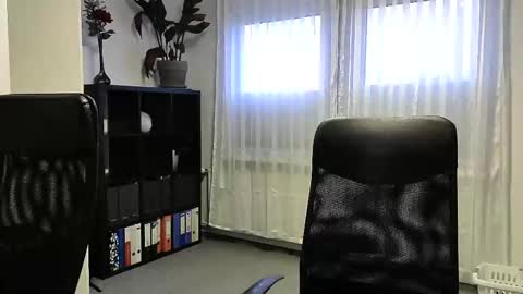 Eddi online show from 10.30.25