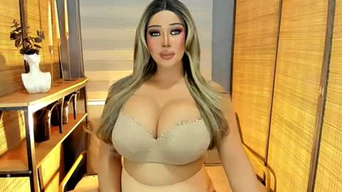 Snapshot of xxtastefullayeshaxx chatting on 10.28.25 xxtastefullayeshaxx online show from 10.28.25