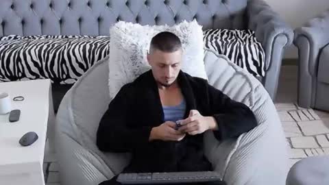 Snapshot of xxx_alejandro chatting on 09.14.25 xxx_alejandro online show from 09.14.25