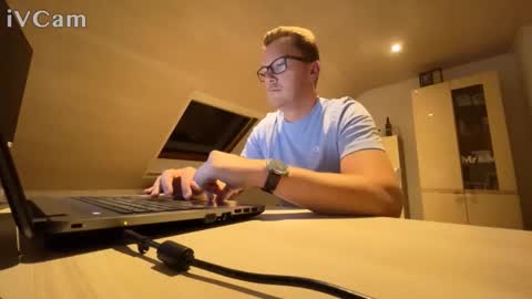 Alex online show from 09.12.25