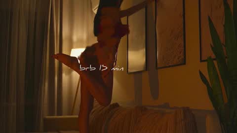 Molly online show from 11.01.25