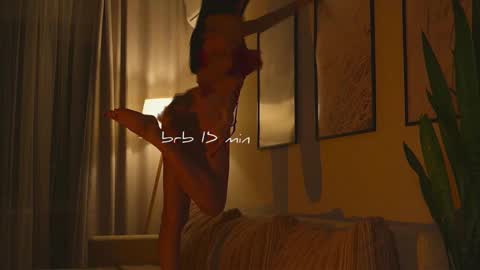 Molly online show from 03.30.26