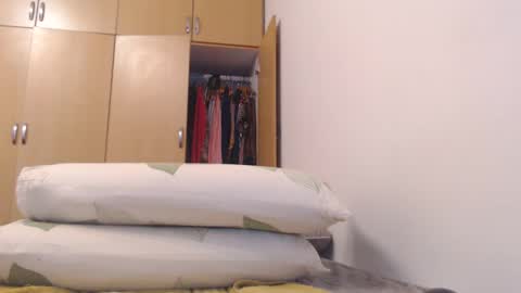 Snapshot of xxxbustybabe27x chatting on 03.12.25 Ayanda online show from 03.12.25