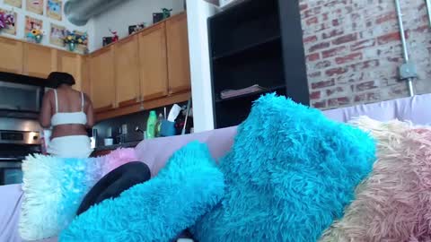 Danielle online show from 09.23.25