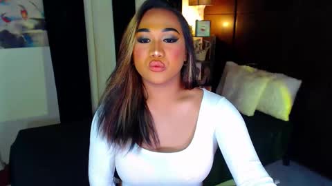 OLIVIA online show from 12.07.24