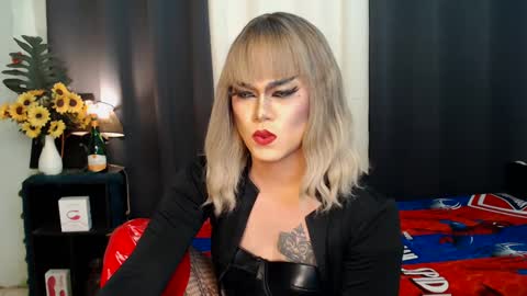 Snapshot of xyournightmarequeenx chatting on 12.20.24 QueenMarina online show from 12.20.24