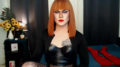 Snapshot of xyournightmarequeenx chatting on 02.08.25 QueenMarina online show from 02.08.25